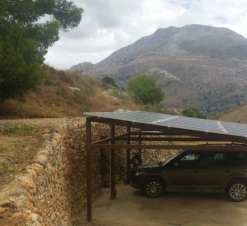 Finca Las Morenas Yunquera Екстер'єр фото